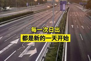 解锁新位置？36岁于大宝替补登场担任中场，此前踢过前锋、中卫